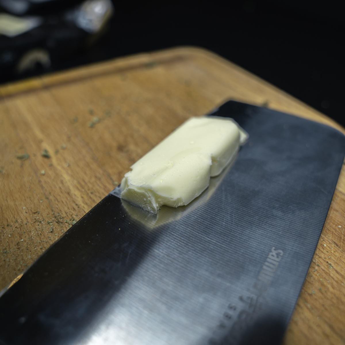 Masło na ostrzu noża